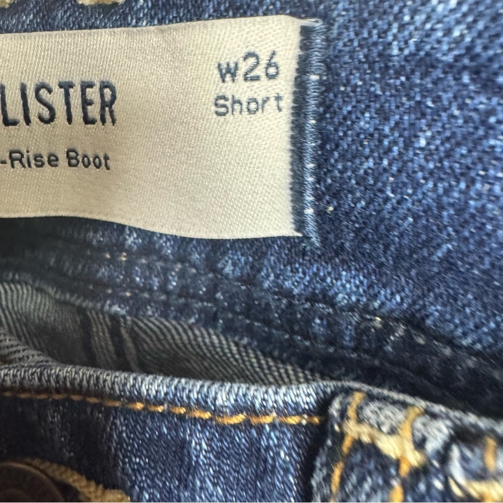 Hollister Low-Rise Dark Wash Bootcut Jeans - Picture 8 of 15